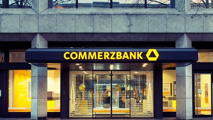 İtalyan finans devinden Commerzbank kararı