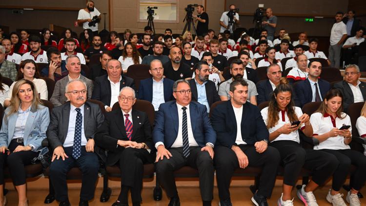 İBB Spor Kulübü’nde ‘Fair-play Şeref Bayrağı’ göndere çekildi