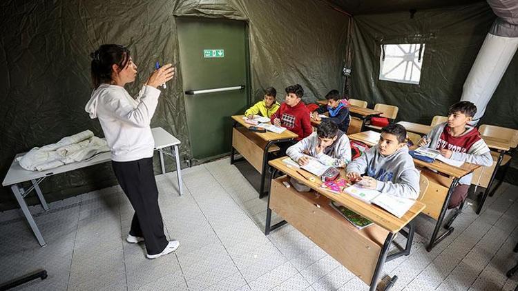 5 deprem illinde öğrenci destek tutarı belli oldu