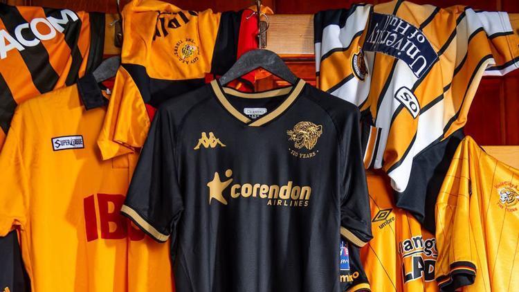 Hull City’nin 120. yılına özel forma