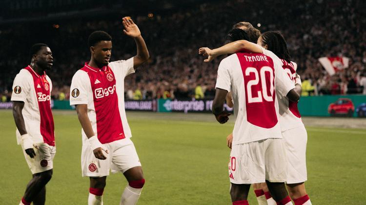 Ajaxın 4-0lık galibiyeti Hollandalılar için de büyük sürpriz oldu