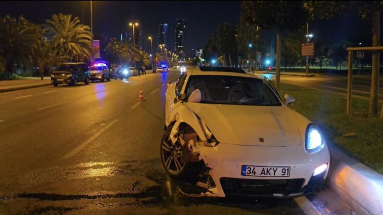 İstanbul-Pendikte, otomobilin çarptığı motosikletli ağır yaralandı