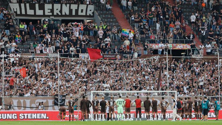 St. Pauliden tarihte bir ilk Stadyumu taraftarlarına satıyorlar...