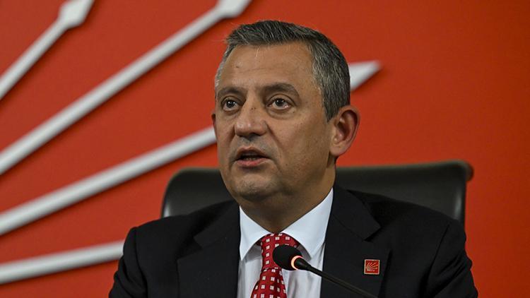 CHP Genel Başkanı Özgür Özel, Mecliste gazetecilerin sorularını yanıtladı