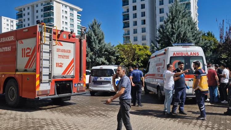 Diyarbakırda 10 katlı binada yangın; 4ü çocuk, 6 kişi dumandan etkilendi