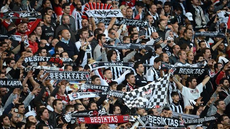 Beşiktaş, Lyon maçında taraftarlarının alınmayacağını açıkladı