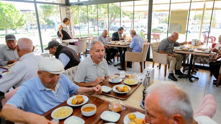 Bayraklıda kent lokantalarında Askıda Yemek uygulaması başladı