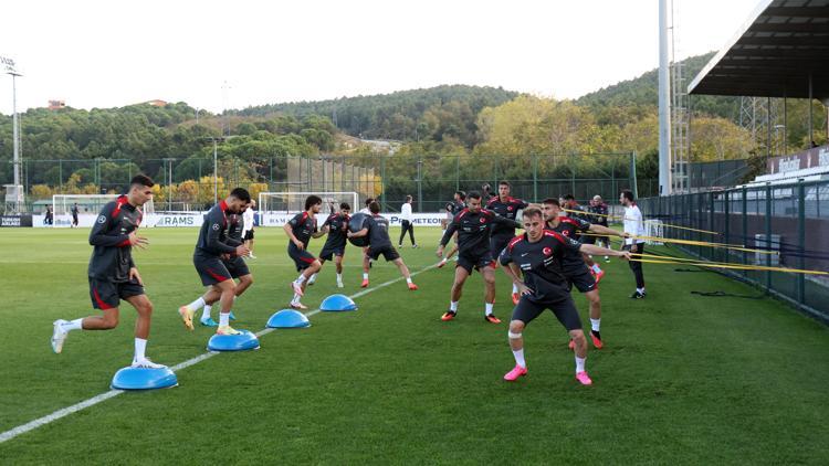 A Milli Futbol Takımı, Karadağ maçının hazırlıklarını sürdürdü