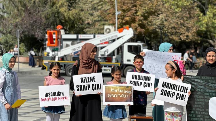 Burdurda, İsrailin Filistine yönelik saldırıları protesto edildi