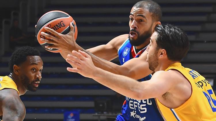 Anadolu Efes deplasmanda kayıp