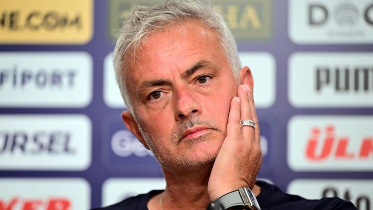 Jose Mourinho’nun 6 hatalı kararı Fenerbahçe’ye pahalıya patladı