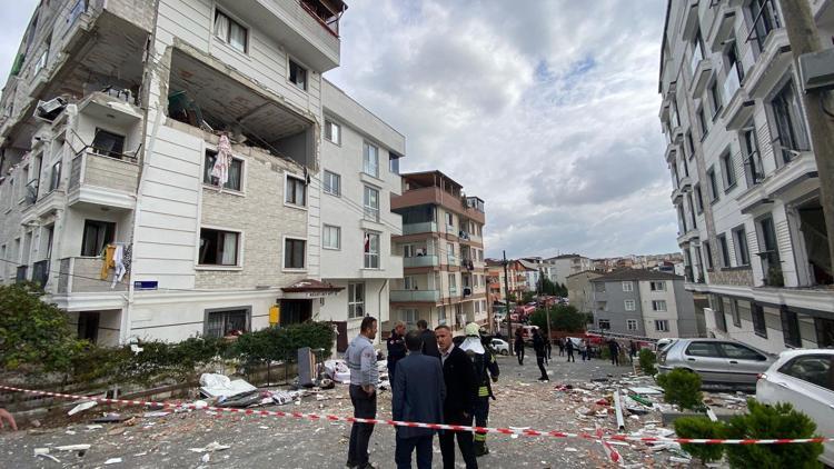 Gebzede apartmanda doğal gaz kaynaklı patlama; 6 yaralı