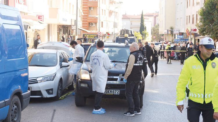 Sivil polisi kardeşini taciz eden kişiye benzetti ortalık karıştı