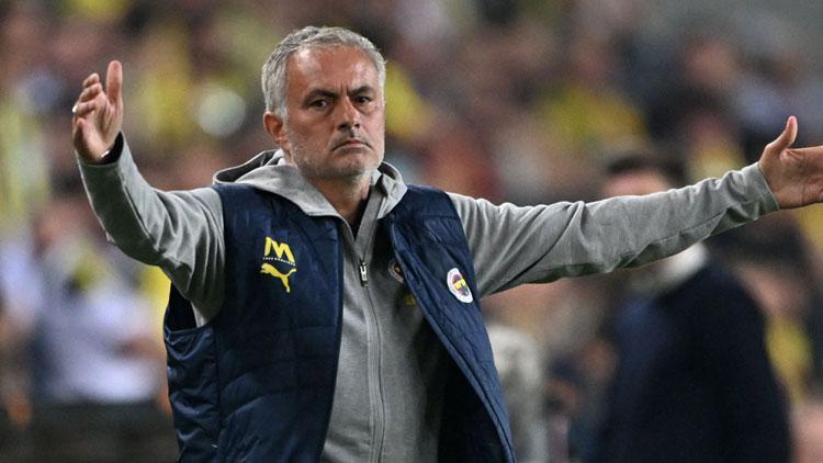 Mourinho, Manchester United maçı öncesi İngiliz basınına konuştu: Fenerbahçe 10 yıldır şampiyon olamıyor çünkü...