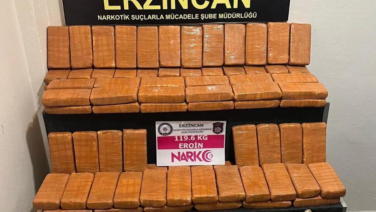 Erzincanda bir kamyonda 119 kilo 600 gram eroin ele geçirildi