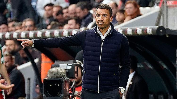 Giovanni van Bronckhorst, Galatasaraya karşı Süper Ligde ilk derbisine çıkacak