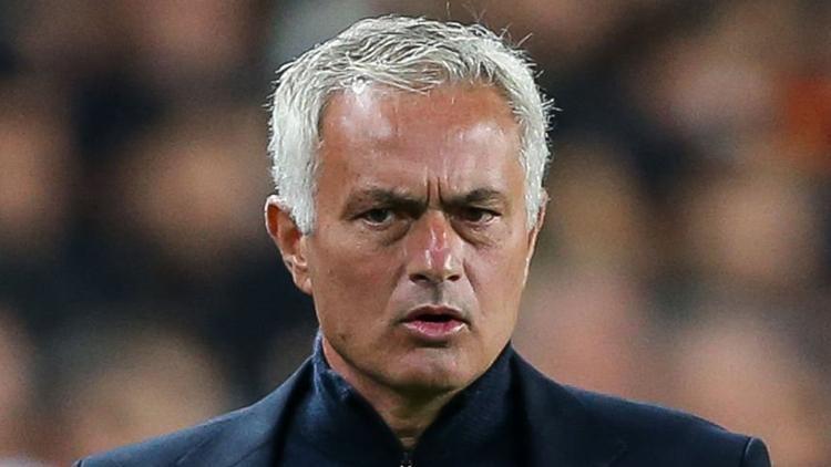 Mourinho: Fenerbahçeden beni alamazlar | Hakem tepkisi: Asla kazanamayacağım bir savaş