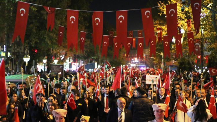 Çanakkale, Bilecik ve Kütahyada fener alayı düzenlendi