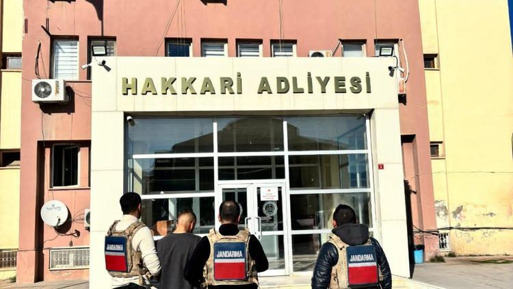 Hakkaride uyuşturucudan aranan firari hükümlü, yakalandı