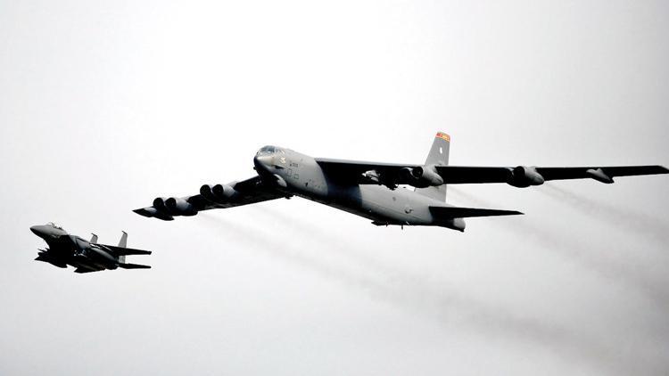 İran’a yeni gözdağı: ABD’den İsrail’e B-52 ‘Uçan Kale’