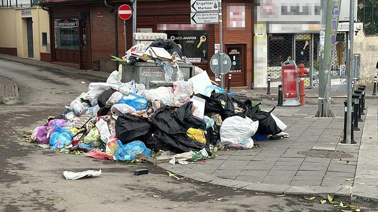 Kartal, Ataşehir, Maltepe, Beykoz ve Kadıköyde eylem yapan temizlik işçileri nedeniyle hizmetlerde aksamalar yaşanıyor