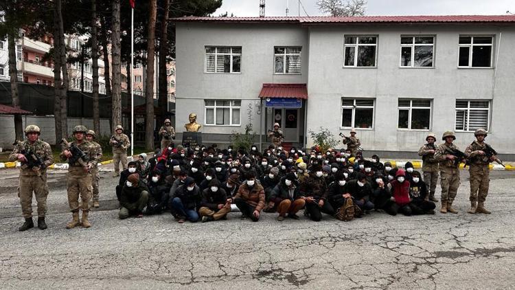 Bitlis’te 2 ayda 108 kaçak göçmen ve 24 organizatör yakalandı