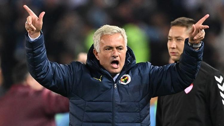 Fenerbahçeye kötü haber Mourinhonun cezası açıklandı