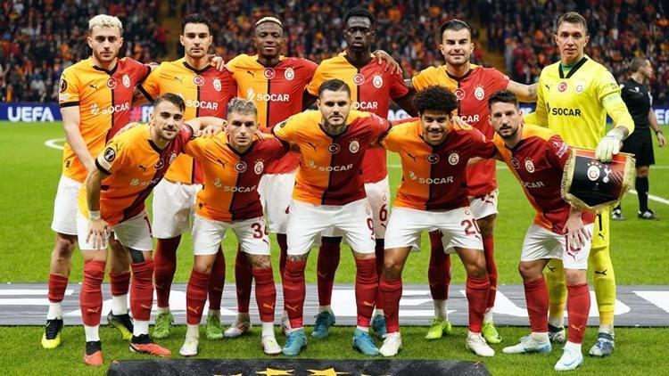 Galatasaraylı yıldızdan tarihi başarı Osimhen attırdı, en iyiler arasına girdi