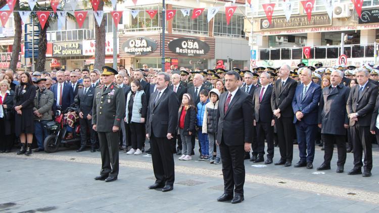 Ulu Önder Atatürk Samsunda saygı ile anıldı