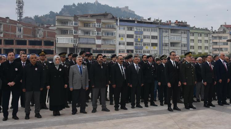 Büyük Önder Atatürk Sinopun ilçelerinde törenle anıldı