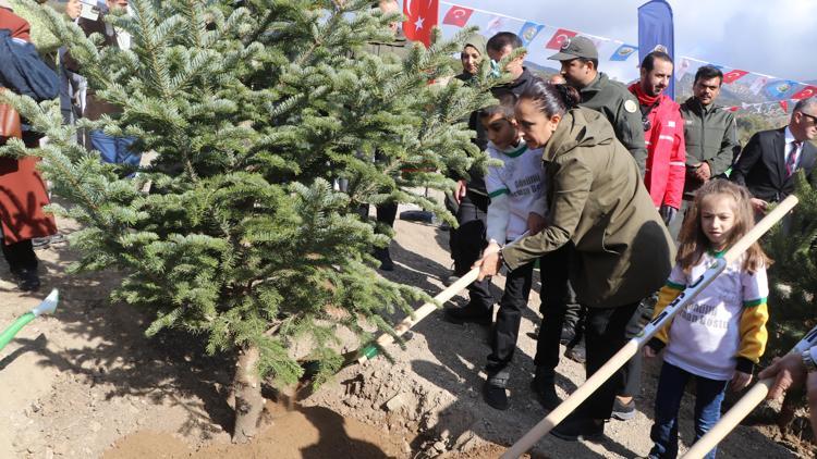 Burdurda fidan dikim etkinliği