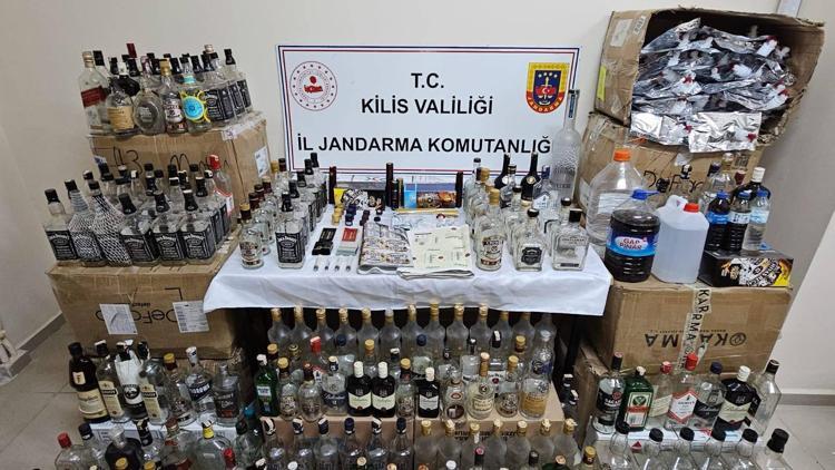 Kilis’te kaçak içki operasyonuna 2 gözaltı