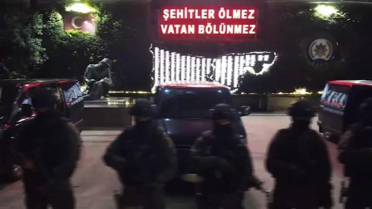 İstanbul-Bağcılar’da terör propagandası yapan 3 kişi gözaltına alındı