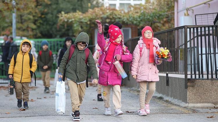 Okullarda ara tatil sonrası ilk ders zili çaldı