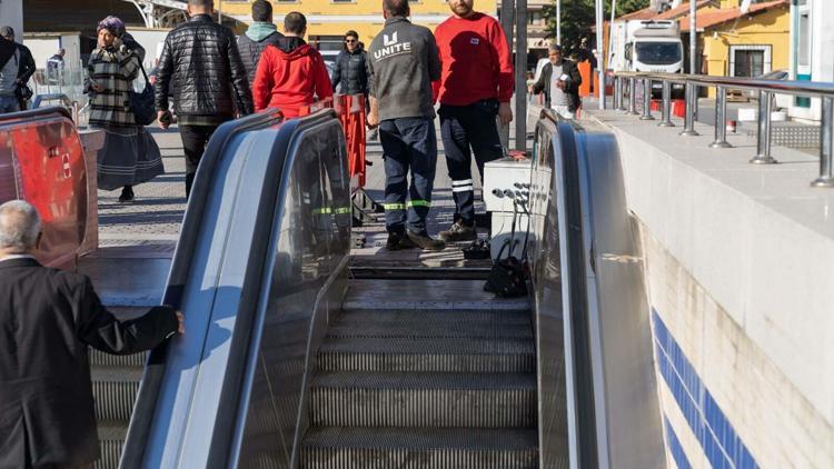 İzmir Metroda yürüyen merdiven ve asansörler artık daha güvenli