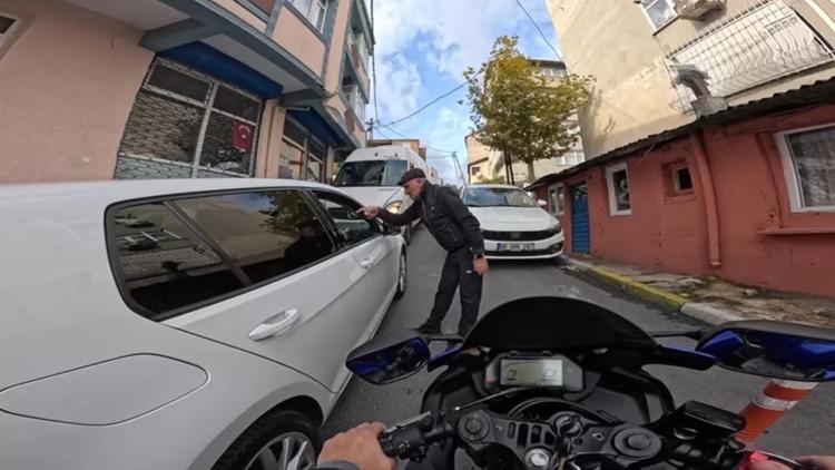 İstanbul-Sarıyerde trafikte yol verme tartışması; Gaziysen evinde otur