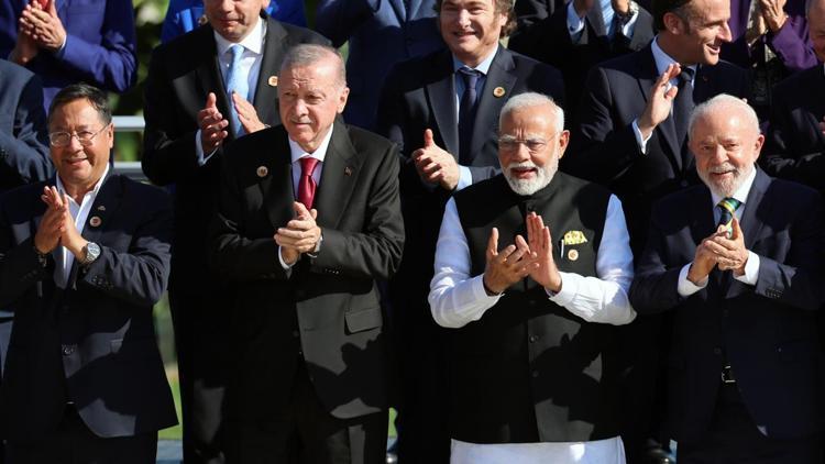 Cumhurbaşkanı Erdoğan G20 Zirvesinde bazı liderlerle bir araya geldi