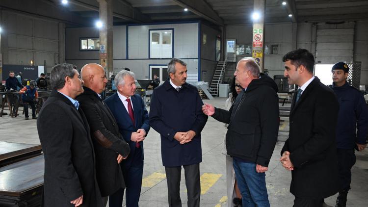 Edirne Valisi Yunus Sezer İpsala ilçesinde fabrikaları ziyaret etti