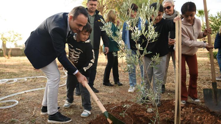 Kepezde minik ellerden geleceğe fidan