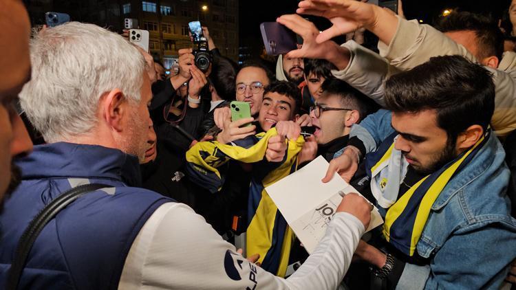 Fenerbahçeye Kayseride coşkulu karşılama