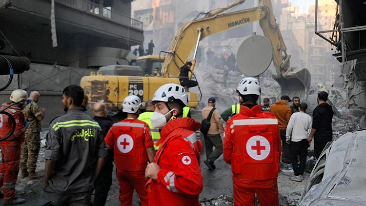 Son dakika... İsrail Beyrutta 8 katlı binayı yerle bir etti... İddia: Hedef, Hizbullah lideriydi