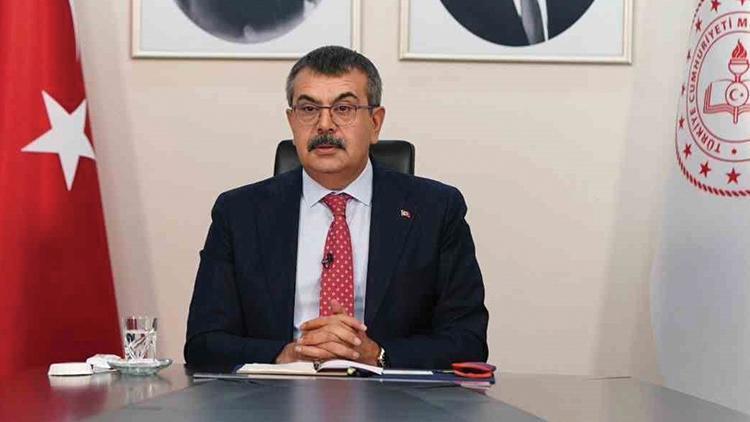 Bakan Yusuf Tekinden öğretmen ataması açıklaması: Göreviniz, ülkemiz ve milletimiz için hayırlı olsun