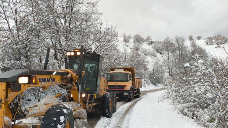 Amasya’da 28 köy yolu, kardan kapalı