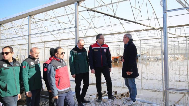 Antalyada fırtına, yağmur ve hortum 4 bin 500 dekar tarım arazisine zarar verdi (2)