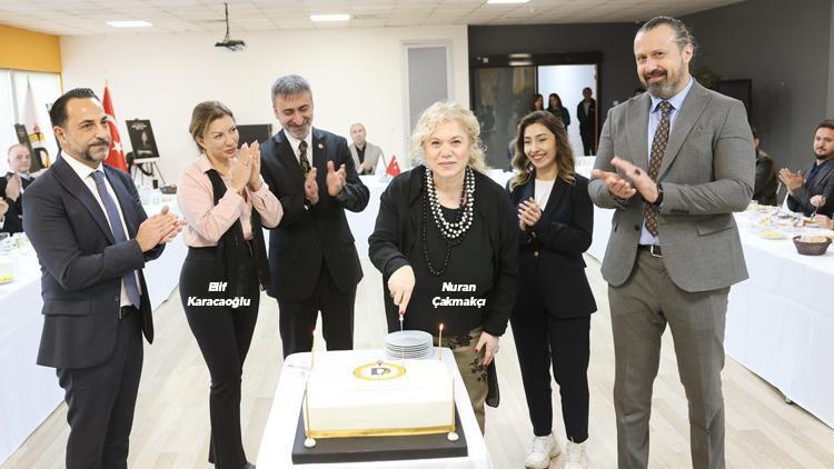 Demirören Medya Lisesi’nde 24 Kasım kutlaması... En güzel şarkılar öğretmenler için