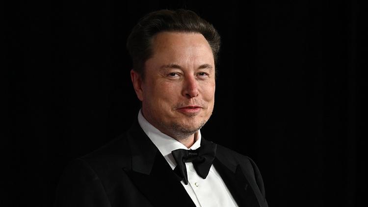 Musk İngiltereyi hedefine koydu