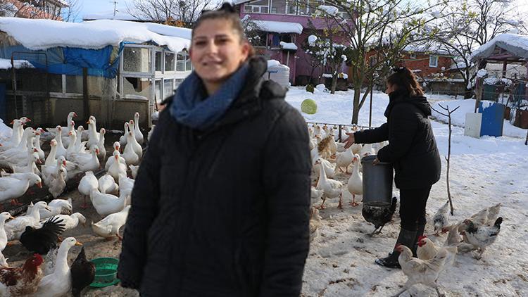 Ebru öğretmen, hayalleri için köye yerleşti: Hibe alıp birkaç taneyle başladı, şimdi sayıyı 200e çıkardı