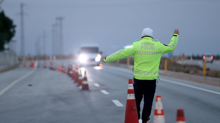 Trakyada trafik ekipleri ticari araçlarda zorunlu kış lastiği denetimi yaptı