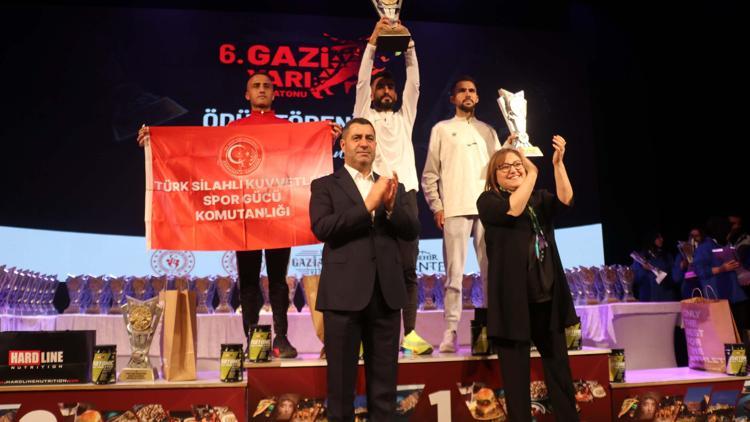 Gaziantep’te Gazi Yarı Maratonu ödül töreni gerçekleştirildi