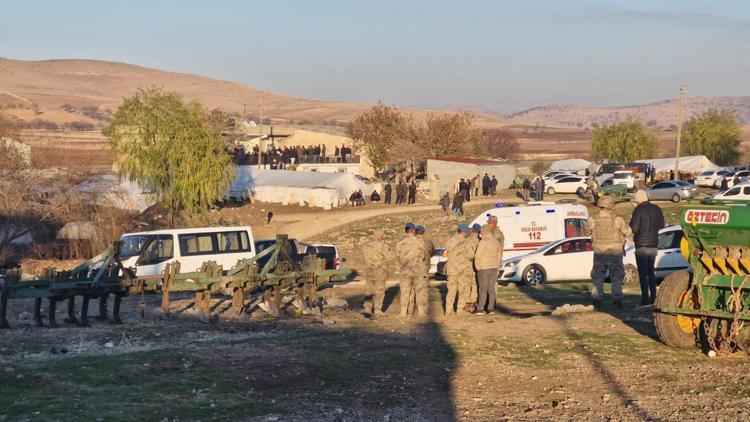 Diyarbakırda 2 aile arasında taşlı, sopalı arazi kavgası: 10 yaralı